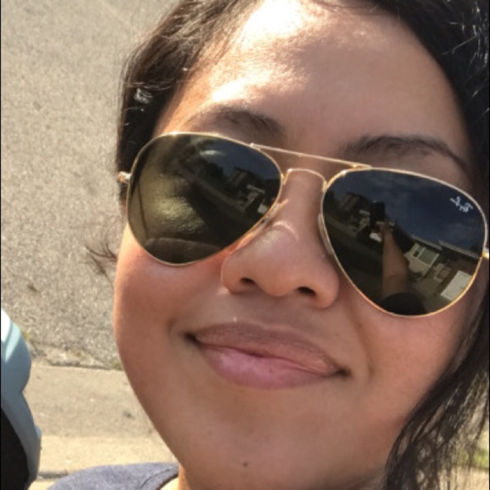 Meet your Posher, Miriam